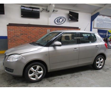 Make &amp; Model: Skoda Fabia 2 TDI 105Date of Reg: FL08 KDNColour: Beigecc: 1896MoT: 06-12-2021Fuel Type: DIESELMileage: 85k