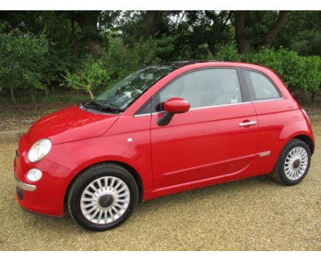 Make &amp; Model: Fiat 500 LoungeDate of Reg: LN11 OUVColour: Redcc: 875MoT: 31-05-2022Fuel Type: PETROLMileage: 47kTransmiss