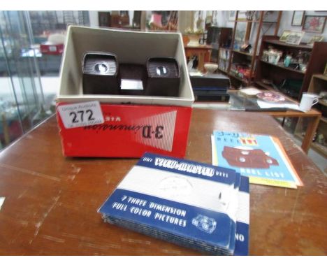 A vintage bakelite 3D viewmaster with slides