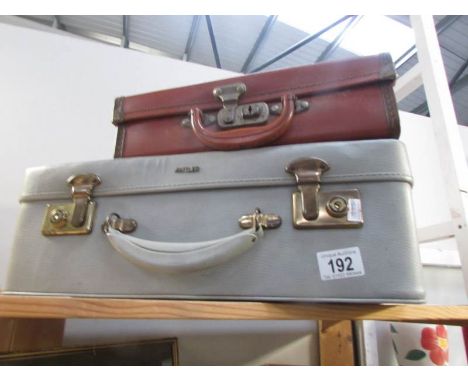 2 small vintage suitcases