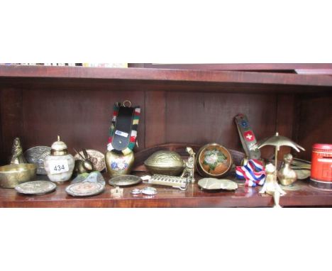 A mixed lot of small brass mantel clock