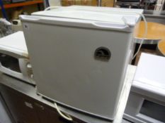 Igloo Counter Top Refrigerator