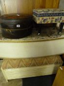 2 Ottomans - Foot Sttol & Pouffe