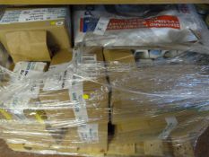 *Quantity of Plumbing Items including 22mm Locknuts - Plastic Washers - 15mm Chrome Tees -