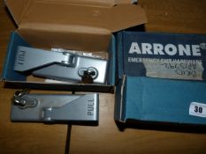 *Quantity of External Locking Attachments