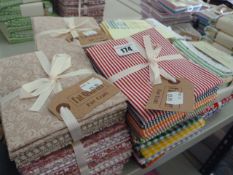 *21 Packs of Fat Quarter Patchwork Fabric Bundles