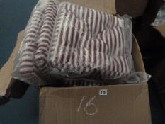 *16 Maroon & Cream Tie-on Seat Pads