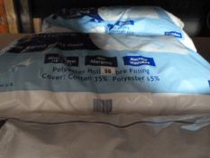 *2 Twin Packs of Hollow Fibre Pillows
