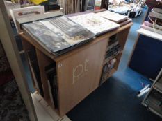 *Mobile Fabric Swatch Book Display Stand & books