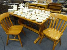 Pine Dining Room Table & 4 Chairs