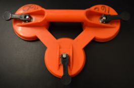 1 x Draper TRIPLE SUCTION LIFTER For Lifting Glass, Marble and Mirrors etc - CL011 - Location: