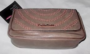 1 x Zandra Rhodes Women's 