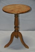 1 x Solid Wood Plant Stand In A Light Natural Wood – Item Ref BEA25 – Top Diameter 34cm, Height: