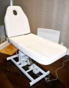 1 x Electric Professional Treatment Beauty Bed – Faux-Leather – W180cm H59cm D83cm **LOW START**