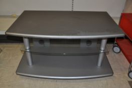 1 x Silver TV Unit - Ref: FC738 - Ex Display Stock In Good Condition With Minor Wear - W90 D58 H50 -