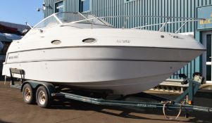 Four Winns Vista 258 Boat
