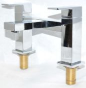 1 x Chrome Bath Filler – Used Commercial Samples - Boxed in Good Condition  – No Fittings -