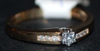 9ct gold seven stone ring