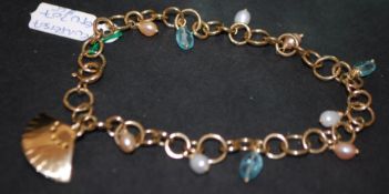 9ct gold pearl and agate bracelet with f