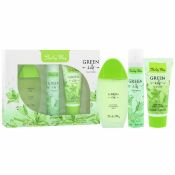 Toiletry gift set for women from Shirley May.