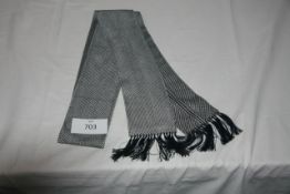 RAKE - scarf colour black & white