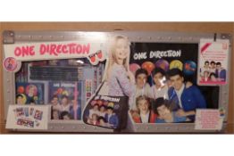 12 x One Direction (1D) large tour case gift set. Each set includes: 1 x A6 Spiral notebook, 15cm