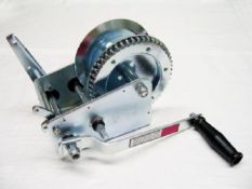 4 x 2500LBS Zinc Plated Hand Winch BRAND NEW Manufactured from high quality material for longevity.