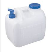 23 Litre Water Carriers (14pcs) - Brand New  This HEAVY DUTY 23 litre water carrier is
