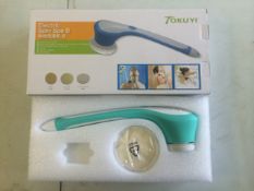 x6 - SPIN SPA BATH BRUSH - BRAND NEW - The SPIN SPA BATH BRUSH has the following features: Refreshes