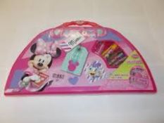18 x Disney Minnie Mouse Carry along art case. New and Sealed (carry handles are damaged!!) Huge