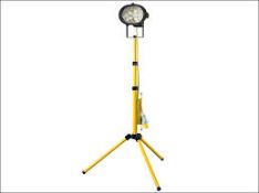 110 VOLT 1 X 500W HALOGEN FLOODLIGHT ON STAND