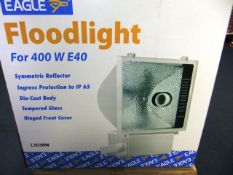 QTY 1 250W SON FLOOD FITTING C/W LAMP IP65 QTY 1 COMPLETE WITH LAMP