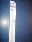 QTY 123  40W PLL LAMPS  COLOUR 840