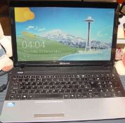 GATEWAY LAPTOP WINDOWS 8 360 GB HD 4GB MEMORY NICE CLEAN LAPTOP 2 HOUR BATTERY LIFE COLLECT OR