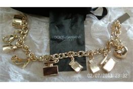 6pcs  - Dolce & Gabbana charm bracelet - Brand new sealed packaging - similar charm bracelets rrp £