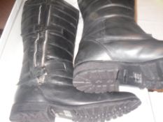 1 Pair Boxed New Twin Zip Ladies Riding style Leather Boot-Colour- Black-Size 7