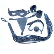 High quality SM kit in black colour. With a black mesh storage tie bag