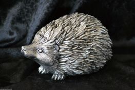 Hetty Hedgehog Ornament, Silver Resin, British Wildlife Decor New & boxed