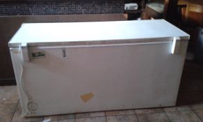 ELCOLD DK 9500 Chest Fridge Freezer. 1700mm (L) 550 mm (H)