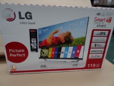 1 x LG 47 inch(119cm) 47LB73 Smart 3D Cinema Tv. Picture perfect, IPS, Web operating system, Magic