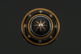 A Victorian gold, banded agate, rose dia