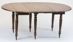 An Early 19th Century mahogany oval drop