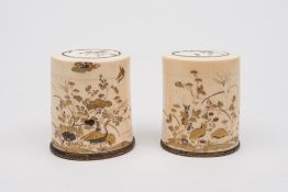 A pair of Japanese shibayama decorated i