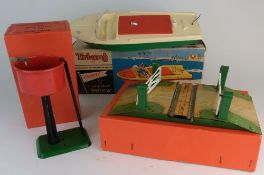 Hornby, No 1 Level Crossing: No 1 War te