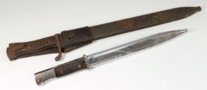 A German World War I Mauser bayonet: con