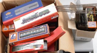 A collection of Hornby, Bachmann and oth