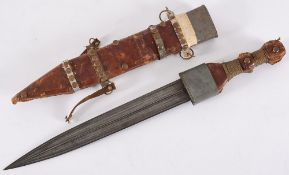 A reproduction Roman Style Gladius:, bla