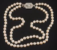 A graduated cultured pearl two-string ne
