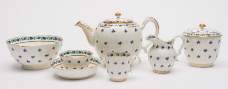 An extensive Caughley 'French Sprig' por