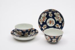 A pair of First Period Worcester scale b